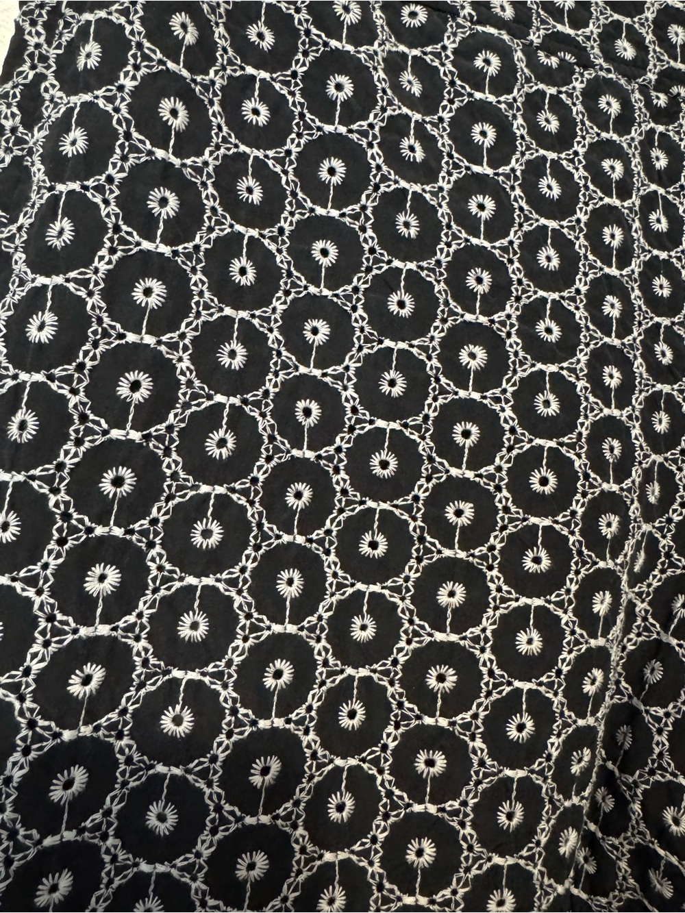 Talbots Black White Embroidered Ankle Pants Straight Leg Career Size 6 - Picture 4 of 7